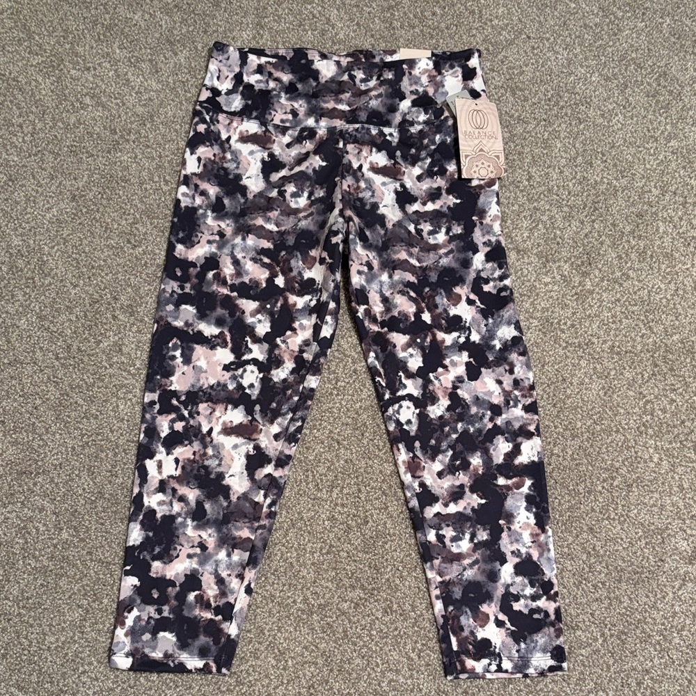 Balance Collection Artistic Print Leggings